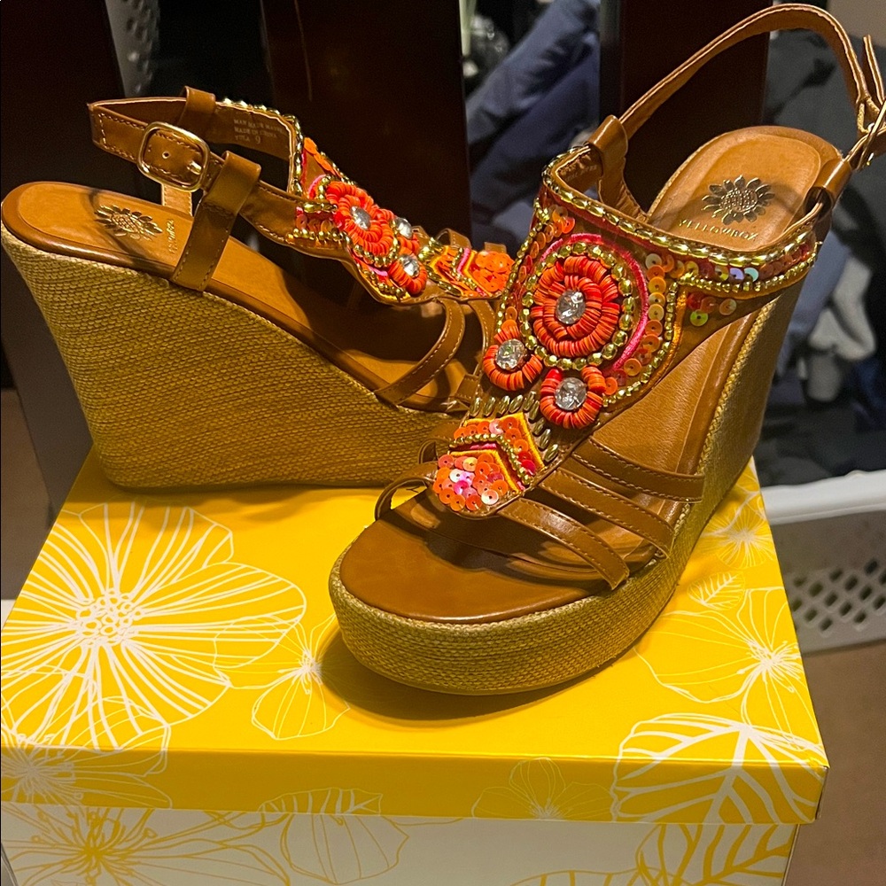 NIB Embellished wedges.
